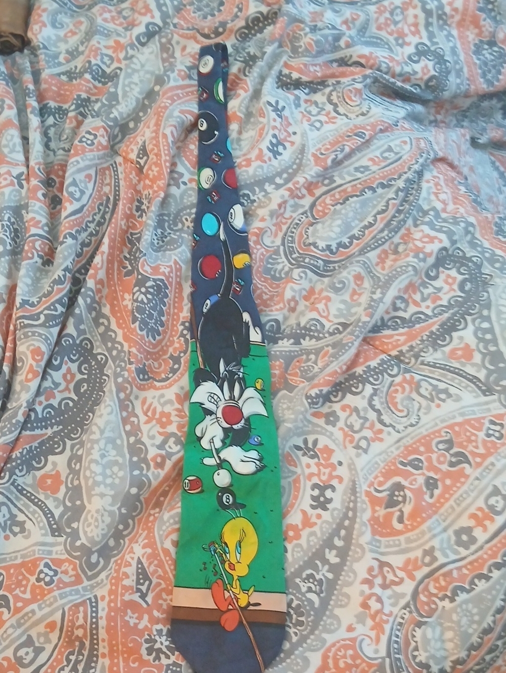 Looney Tunes Mens Tie in Blue & Green with Tweety and Sylvester 100% Silk